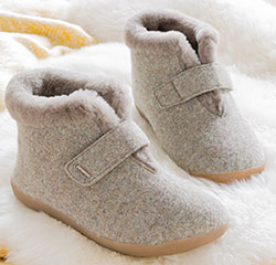 Sheepskin-lined Bootee for Swollen Feet