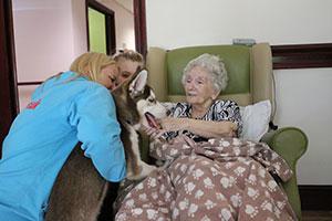 Reach Sled Dog Rescue helping care home residents