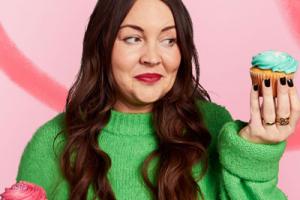 Lacey Turner for Cupcake Day